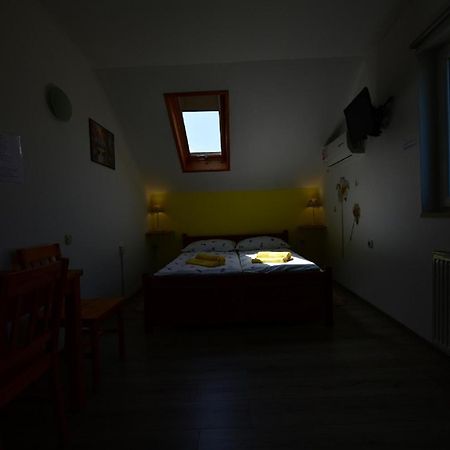 House Bicanic Селище Дрезницко Екстериор снимка